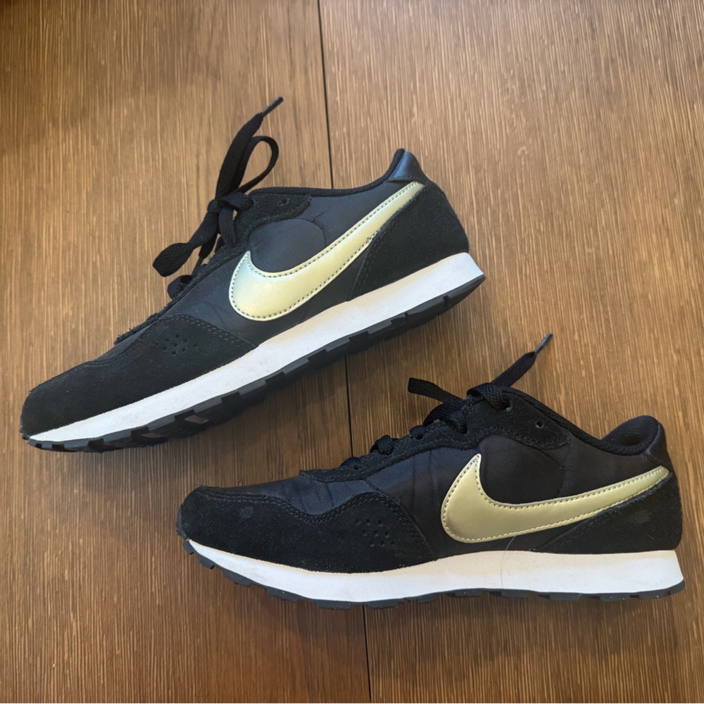 Nike Black and Gold Valiant Sneakers 5.5Y
